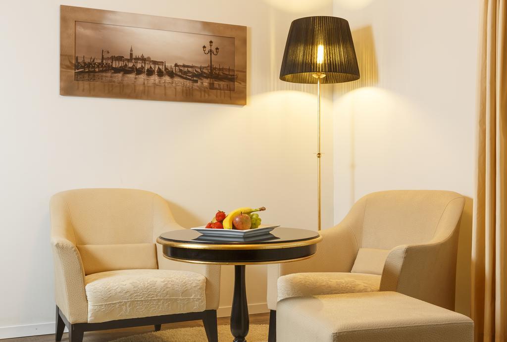 Business Hotel First Feusisberg Pokoj fotografie